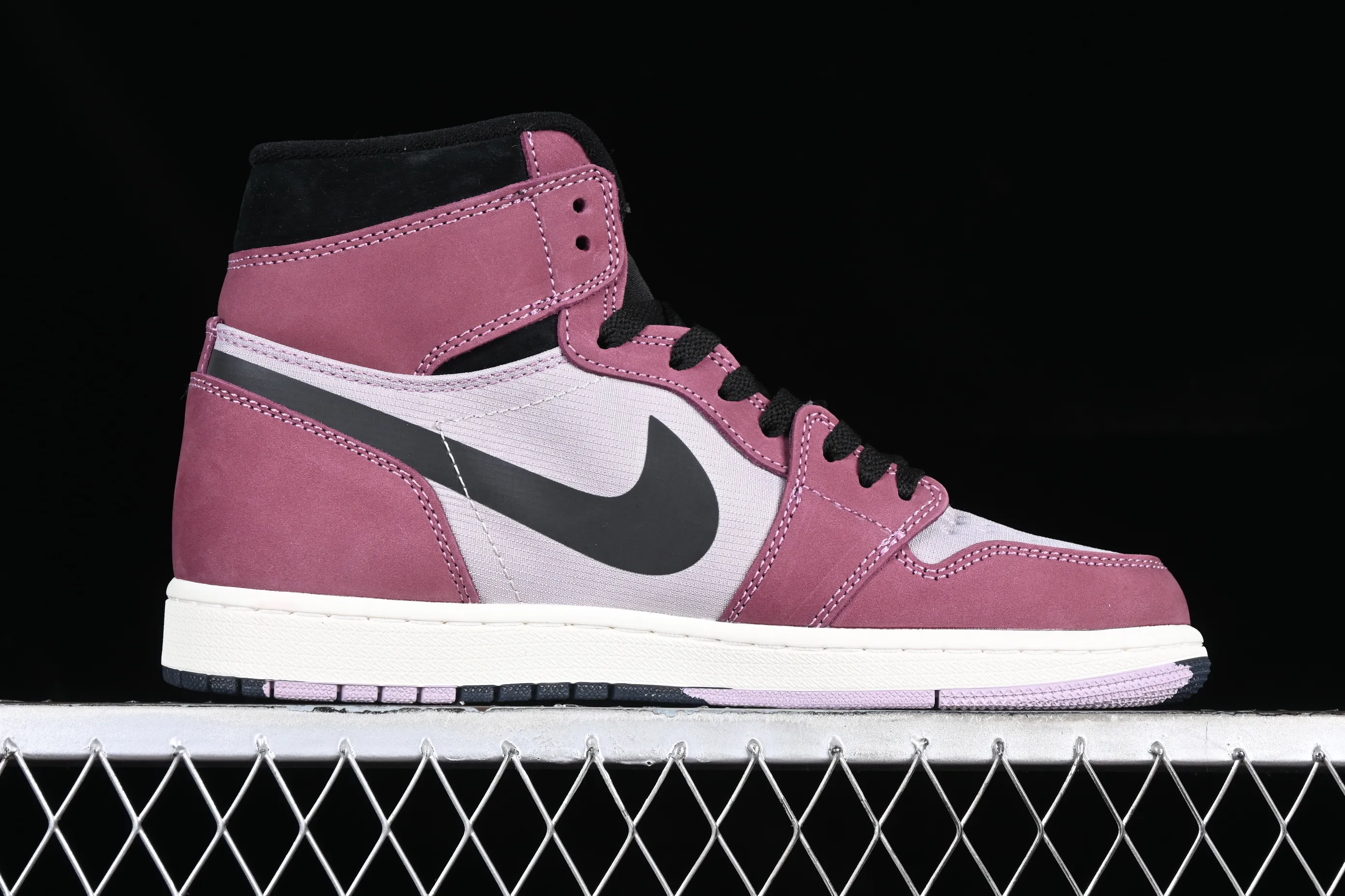 All categories Air Jordan Jordan series basketball shoes Air Jordan 1 High Air Jordan 1 Element "Gore-Tex" AJ1 Joe 1 Violet high-top basketball shoes DB2889-500